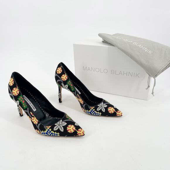 Manolo Blahnik BB 90 Black Floral Embroidered Fabric Pointed Toe Pumps IT 38 - Picture 1 of 11